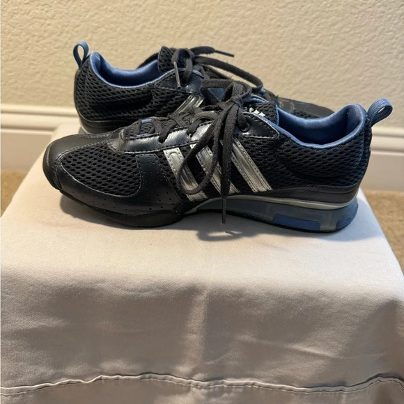 ADIDAS ULTRA BOOST MENS RUNNING SHOES Y Y A 606001 Size 6.5 blue/black - Picture 2 of 11